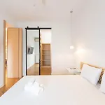 아파트 Marilyn By Halu!, Luxe & Stylish 3bd Retreat