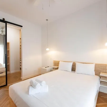 Marilyn By Halu!, Luxe & Stylish 3bd Retreat Апартаменты Салоники