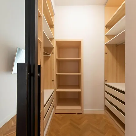 아파트 Marilyn By Halu!, Luxe & Stylish 3bd Retreat