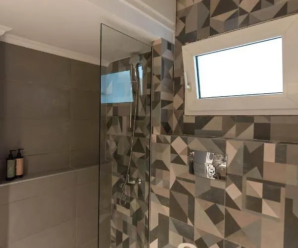 Apartament Marilyn By Halu!, Luxe & Stylish 3bd Retreat