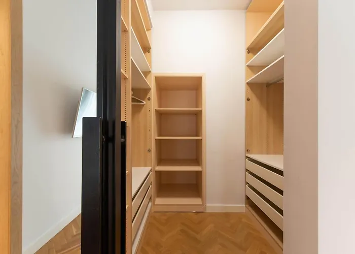 Apartament Marilyn By Halu!, Luxe & Stylish 3bd Retreat